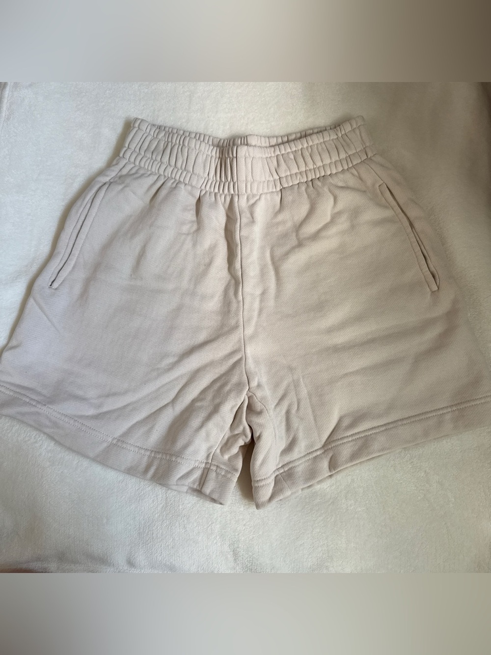 Aritzia Wilfred Free Lounge Short